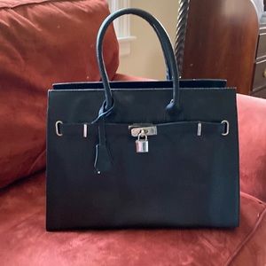 Genuine leather shoulder strap or handle bag